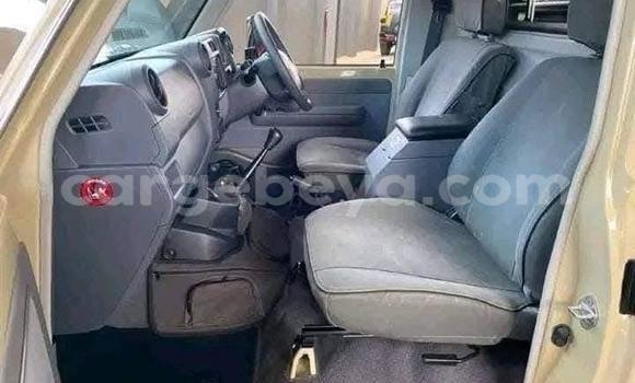 Buy Used Toyota Land Cruiser Beige Car in Dire Dawa in Diredawa Buy Used Toyota Land Cruiser Beige Car in Dire Dawa in Diredawa