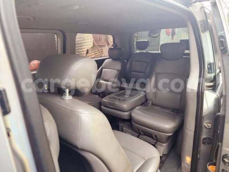 Big with watermark hyundai grand starex ethiopia addis ababa 13134