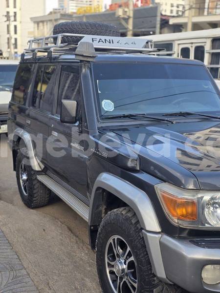 Big with watermark toyota mark x ethiopia addis ababa 13137