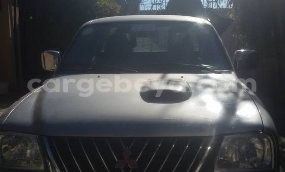 Acheter Occasion Voiture Mitsubishi L200 Gris à Addis Ababa, Ethiopie Acheter Occasion Voiture Mitsubishi L200 Gris à Addis Ababa, Ethiopie