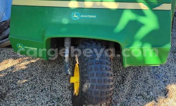 Buy Used Caterpillar 120 Green Truck in Addis ababa in Africa Buy Used Caterpillar 120 Green Truck in Addis ababa in Africa