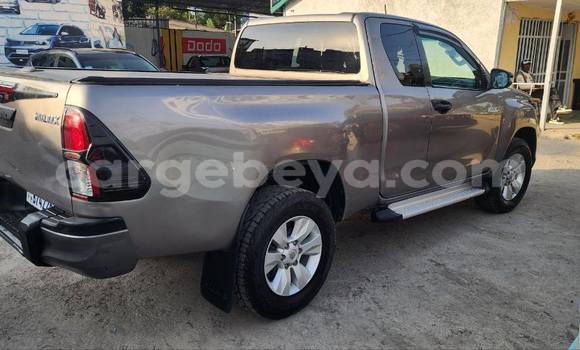 ይግዙ ያገለገለ Toyota Hiluxe Revo ሌላ መኪና በ አዲስ አበባ በ ኢትዮጵያ ይግዙ ያገለገለ Toyota Hiluxe Revo ሌላ መኪና በ አዲስ አበባ በ ኢትዮጵያ
