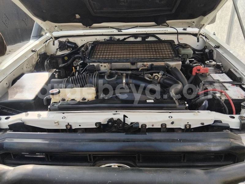 Big with watermark toyota land cruiser ethiopia addis ababa 13199