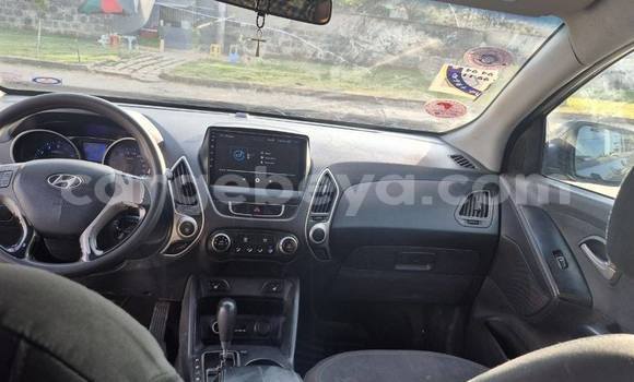 ይግዙ ያገለገለ Hyundai ix35 ጥቁር መኪና በ አዲስ አበባ በ ኢትዮጵያ ይግዙ ያገለገለ Hyundai ix35 ጥቁር መኪና በ አዲስ አበባ በ ኢትዮጵያ