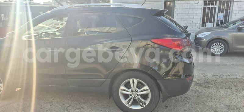 Big with watermark hyundai ix35 ethiopia addis ababa 13210