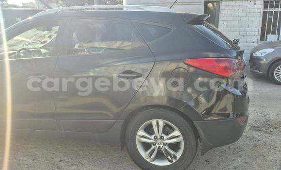 ይግዙ ያገለገለ Hyundai ix35 ጥቁር መኪና በ አዲስ አበባ በ ኢትዮጵያ ይግዙ ያገለገለ Hyundai ix35 ጥቁር መኪና በ አዲስ አበባ በ ኢትዮጵያ
