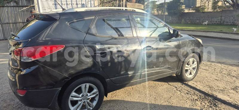 Big with watermark hyundai ix35 ethiopia addis ababa 13210