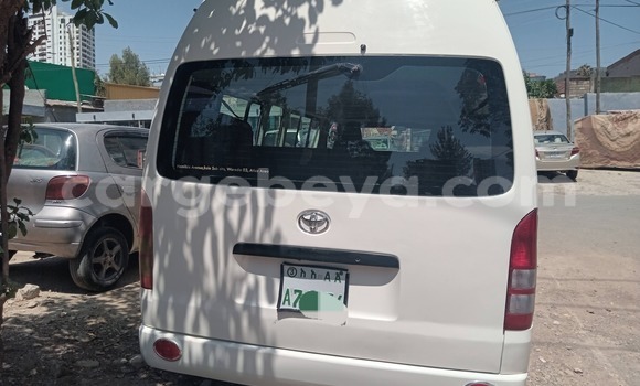 Buy Used Toyota Grand HiAce White Car in Addis ababa in Africa Buy Used Toyota Grand HiAce White Car in Addis ababa in Africa