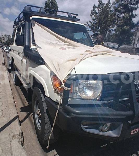 Big with watermark toyota land cruiser ethiopia addis ababa 13239