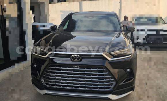 Buy Used Toyota Highlander Black Car in Addis–Ababa in Ethiopia Buy Used Toyota Highlander Black Car in Addis–Ababa in Ethiopia