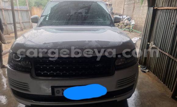 Buy Used Land Rover Range Rover Vogue White Car in Addis–Ababa in Ethiopia