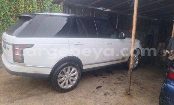 Buy Used Land Rover Range Rover Vogue White Car in Addis–Ababa in Ethiopia Buy Used Land Rover Range Rover Vogue White Car in Addis–Ababa in Ethiopia
