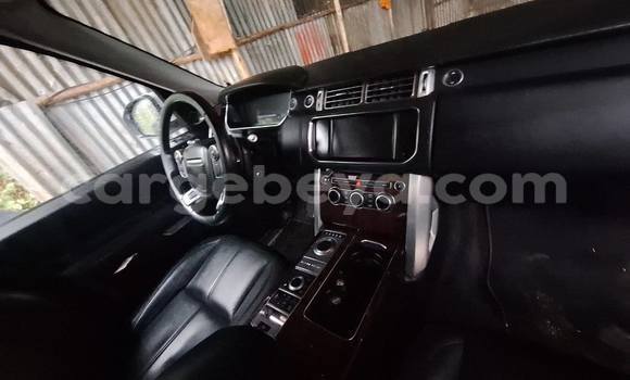 Buy Used Land Rover Range Rover Vogue White Car in Addis–Ababa in Ethiopia Buy Used Land Rover Range Rover Vogue White Car in Addis–Ababa in Ethiopia
