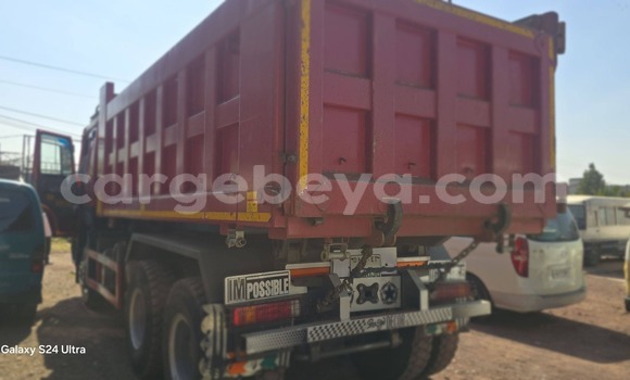 Buy Used Sino Howo Red Truck in Addis–Ababa in Ethiopia Buy Used Sino Howo Red Truck in Addis–Ababa in Ethiopia