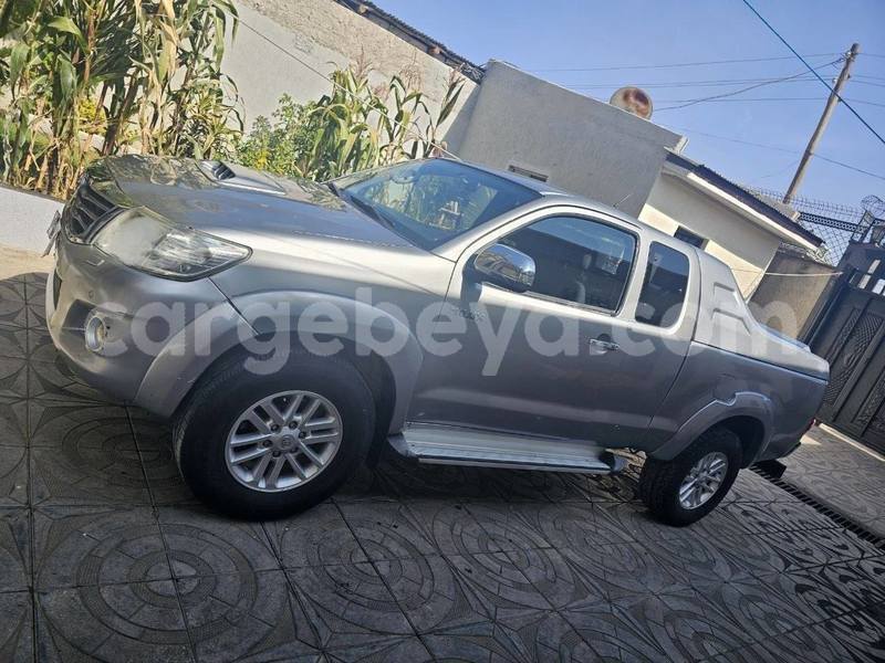 Big with watermark toyota hilux ethiopia addis ababa 13273