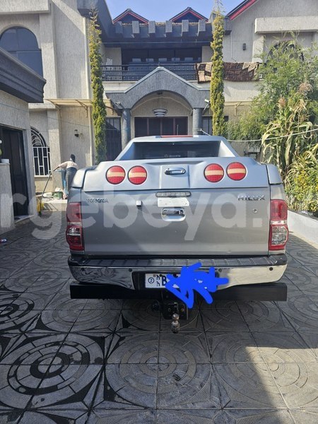 Big with watermark toyota hilux ethiopia addis ababa 13273