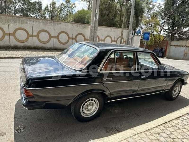 Big with watermark mercedes benz 200 ethiopia addis ababa 13298