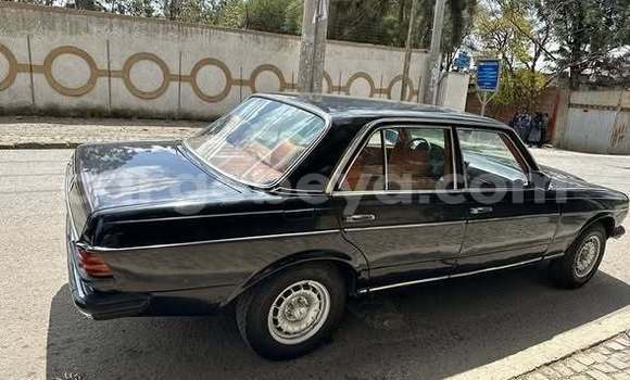 Buy Used Mercedes-Benz 200 Other Car in Addis–Ababa in Ethiopia Buy Used Mercedes-Benz 200 Other Car in Addis–Ababa in Ethiopia