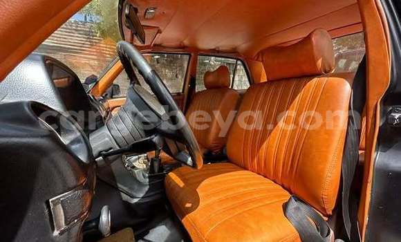 Buy Used Mercedes-Benz 200 Other Car in Addis–Ababa in Ethiopia Buy Used Mercedes-Benz 200 Other Car in Addis–Ababa in Ethiopia