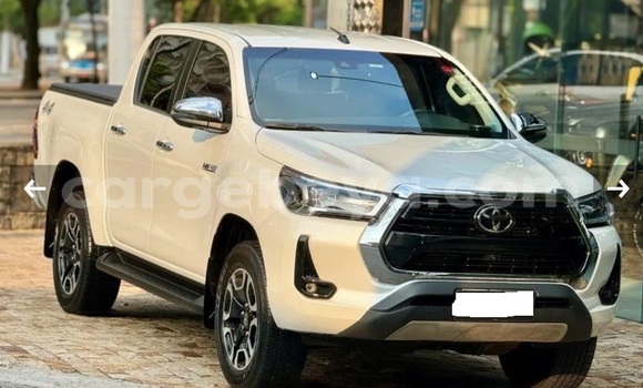 Buy Used Toyota Hilux White Car in Addis ababa in Africa