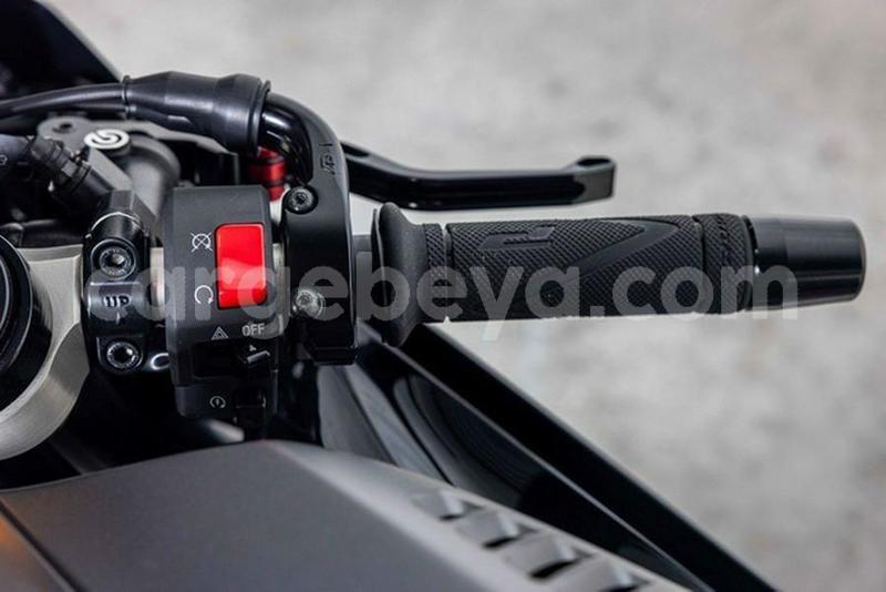 Big with watermark yamaha yzf ethiopia addis ababa 13327