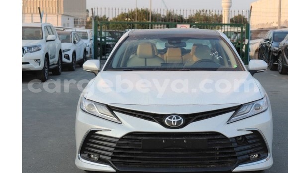 Buy Used Toyota Camry White Car in Addis ababa in Africa