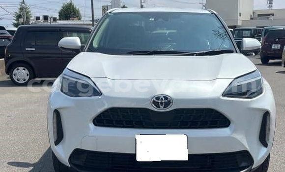 Buy Used Toyota Yaris White Car in Addis ababa in Africa