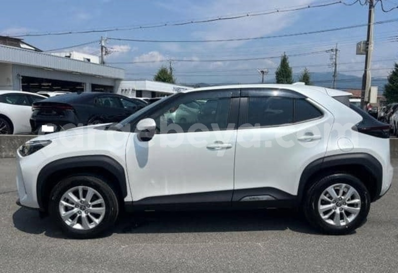 Big with watermark toyota yaris africa addis ababa 13330