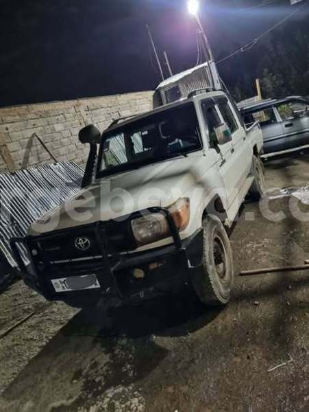 Big with watermark toyota land cruiser prado ethiopia addis ababa 13349