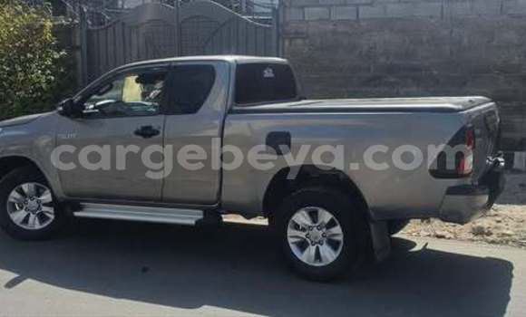 Buy Used Toyota Hiluxe Revo Other Car in Addis ababa in Africa Buy Used Toyota Hiluxe Revo Other Car in Addis ababa in Africa