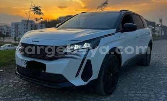 Buy Used Peugeot 5008 White Car in Addis–Ababa in Ethiopia