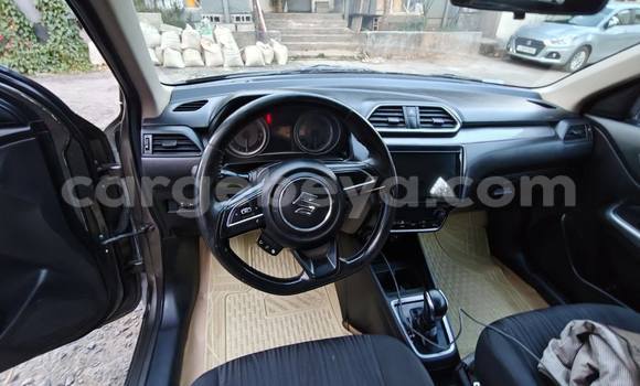Oofamaa Suzuki Dzire Other Makiinaa iti Addis–Ababa keessatti Ethiopia keessatti Oofamaa Suzuki Dzire Other Makiinaa iti Addis–Ababa keessatti Ethiopia keessatti