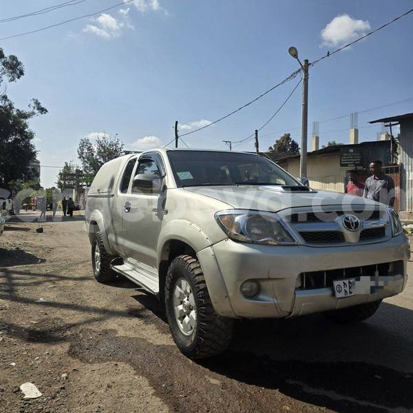 Big with watermark toyota hilux ethiopia addis ababa 13390