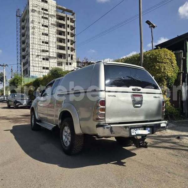 Big with watermark toyota hilux ethiopia addis ababa 13390
