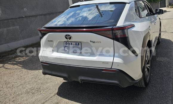 Buy Used Toyota Brevis White Car in Addis–Ababa in Ethiopia Buy Used Toyota Brevis White Car in Addis–Ababa in Ethiopia