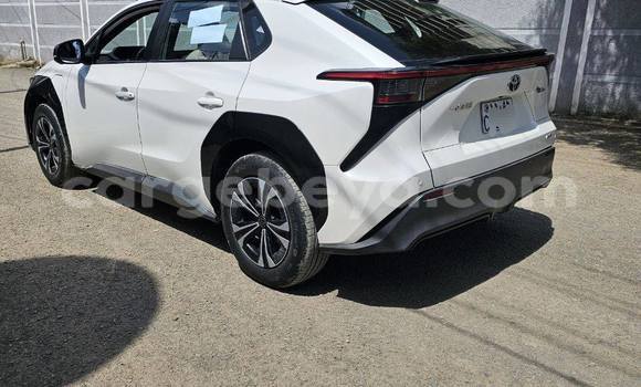 Buy Used Toyota Brevis White Car in Addis–Ababa in Ethiopia Buy Used Toyota Brevis White Car in Addis–Ababa in Ethiopia