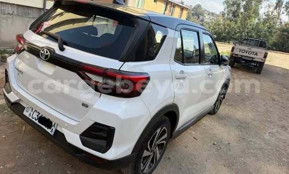 Buy Used Toyota Ractis Other Car in Addis ababa in Africa Buy Used Toyota Ractis Other Car in Addis ababa in Africa