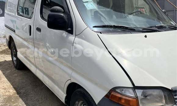 Buy Used Toyota Dolphin White Car in Addis ababa in Africa Buy Used Toyota Dolphin White Car in Addis ababa in Africa