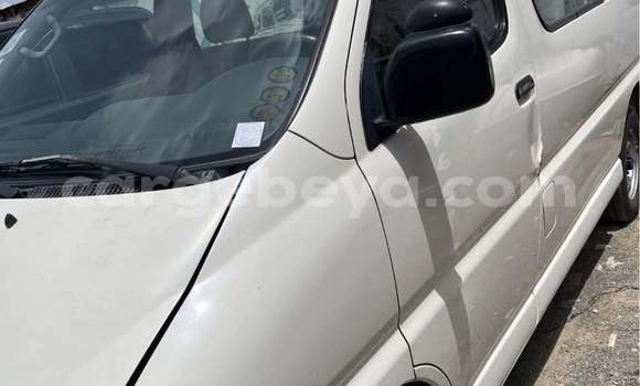 Buy Used Toyota Dolphin White Car in Addis ababa in Africa Buy Used Toyota Dolphin White Car in Addis ababa in Africa