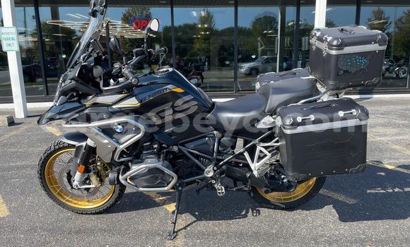 Buy Used BMW R1200GS Adventure Black Bike in Addis ababa in Africa Buy Used BMW R1200GS Adventure Black Bike in Addis ababa in Africa