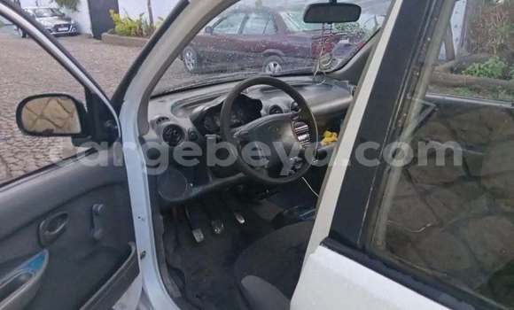 ይግዙ ያገለገለ Hyundai Atos ነጭ መኪና በ አዲስ አበባ በ ኢትዮጵያ ይግዙ ያገለገለ Hyundai Atos ነጭ መኪና በ አዲስ አበባ በ ኢትዮጵያ