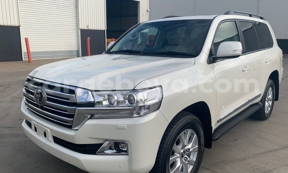 Buy Used Toyota Land Cruiser White Car in Addis ababa in Africa