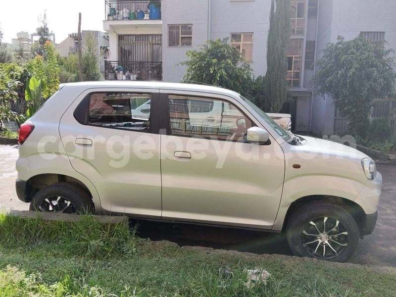 Big with watermark suzuki solio africa addis ababa 13592