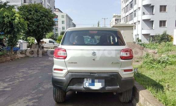 Oofamaa Suzuki Solio Other Makiinaa iti Addis ababa keessatti Africa keessatti Oofamaa Suzuki Solio Other Makiinaa iti Addis ababa keessatti Africa keessatti