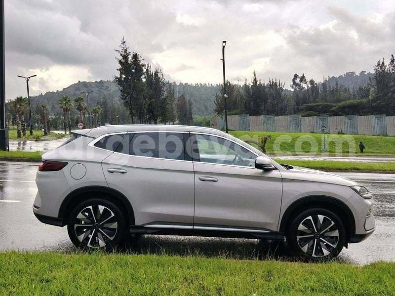 Big with watermark toyota surf africa addis ababa 13593
