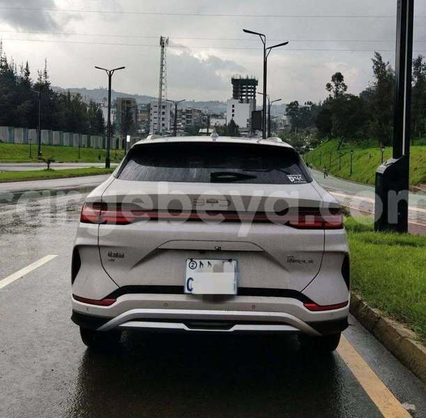 Big with watermark toyota surf africa addis ababa 13593