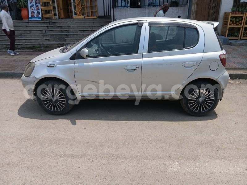 Big with watermark toyota vitz ethiopia addis ababa 13597