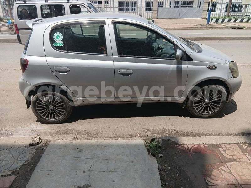 Big with watermark toyota vitz ethiopia addis ababa 13597