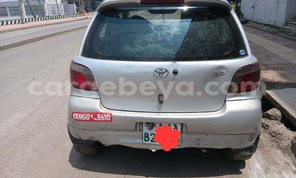 Oofamaa Toyota Vitz Other Makiinaa iti Addis–Ababa keessatti Ethiopia keessatti Oofamaa Toyota Vitz Other Makiinaa iti Addis–Ababa keessatti Ethiopia keessatti