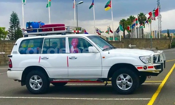 Buy Used Toyota Land Cruiser White Car in Addis–Ababa in Ethiopia Buy Used Toyota Land Cruiser White Car in Addis–Ababa in Ethiopia